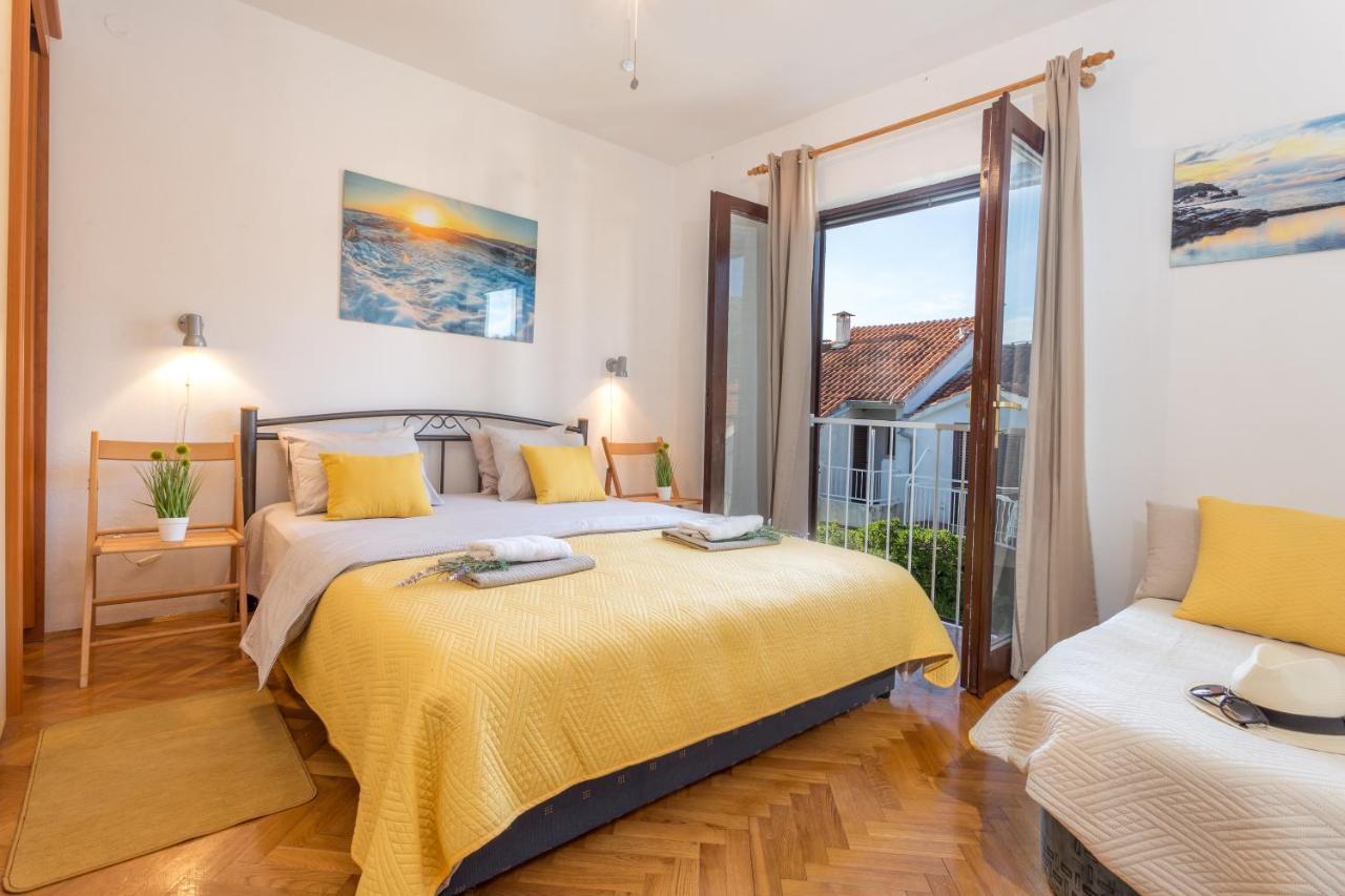 So Hvar So Good! Spacious With Terrace Hvar Town Exteriör bild